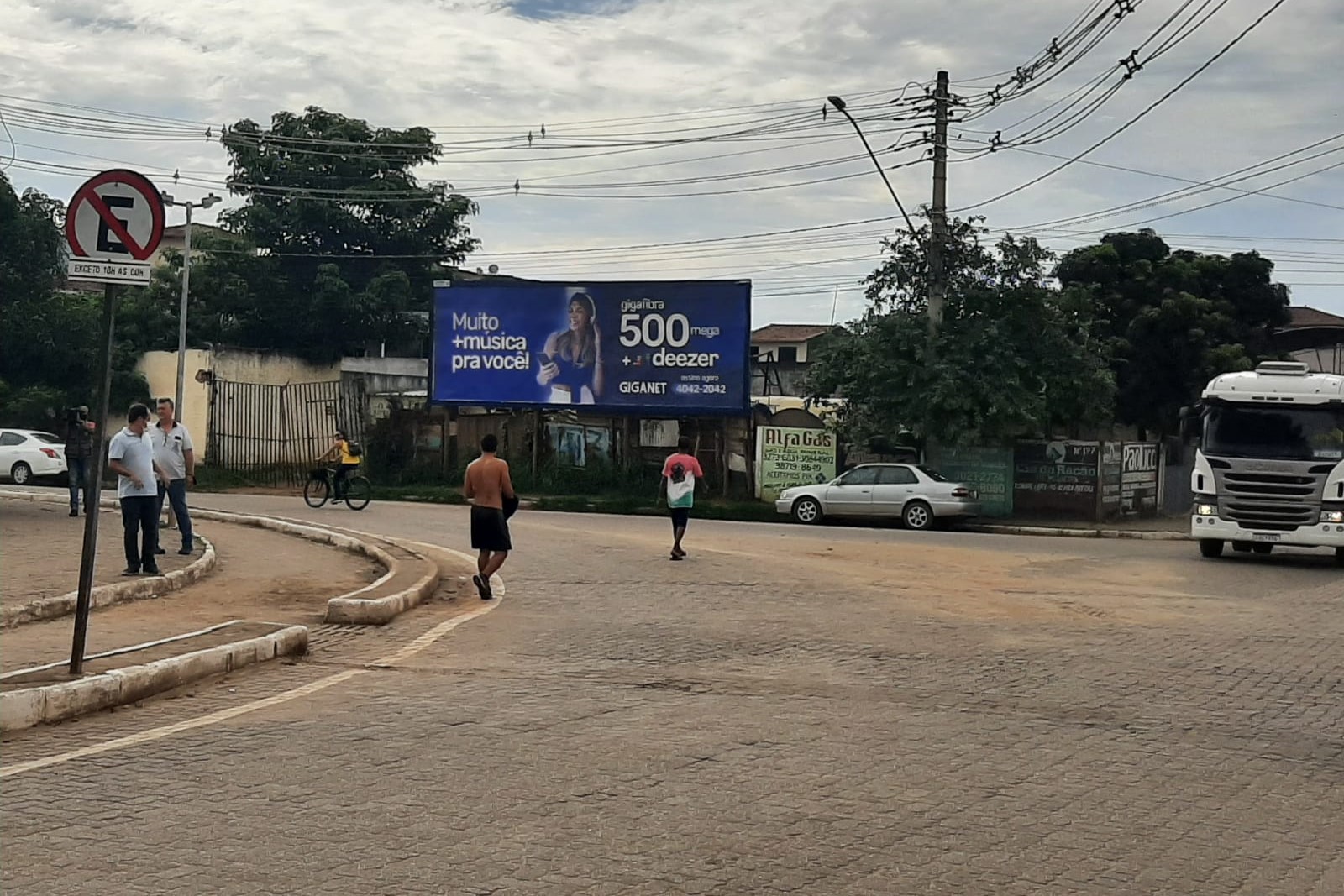 outdoor+governador-valdares_placa103 (1)