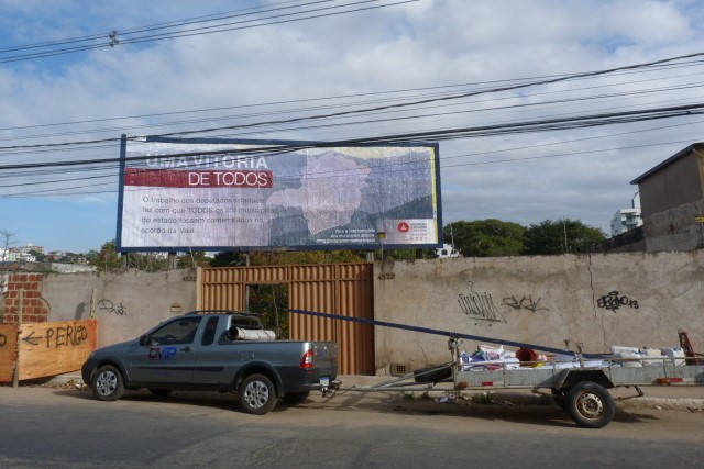 placa-100-Outdoor+Gov. Valadares+dmp (5)