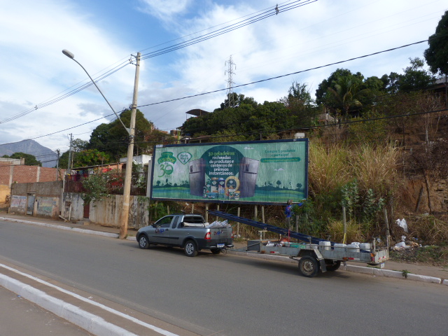 DMP_014 Av Gran Duguesa de Luxemburgo, Antiga 087 Planalto frente Hot Motel - Sentido centro
